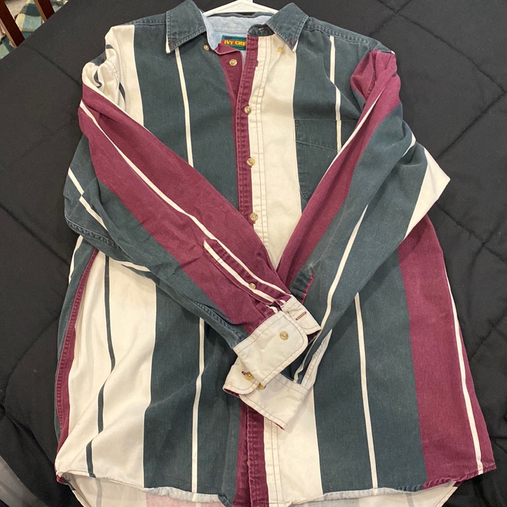 Ivy Crew Long Sleeve Button Up Shirt
